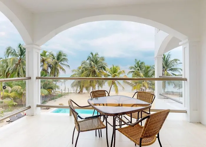 Oceanfront With Amazing Water Views Partial Ac Wifi & Pool Сasa de vacaciones San Pedro (Ambergris Caye)