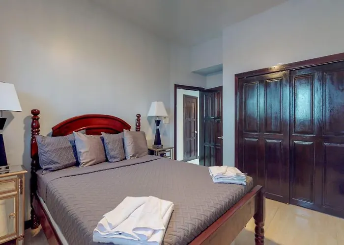 Oceanfront With Amazing Water Views Partial Ac Wifi & Pool *