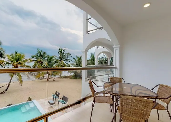 Сasa de vacaciones Oceanfront With Amazing Water Views Partial Ac Wifi & Pool San Pedro (Ambergris Caye)