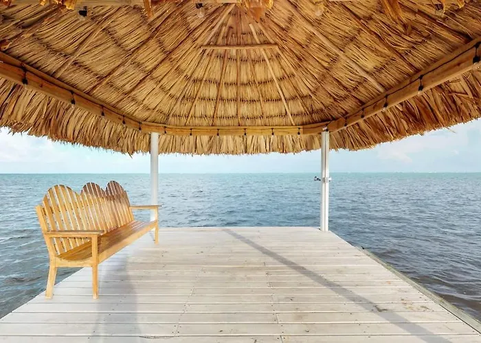 Сasa de vacaciones Oceanfront With Amazing Water Views Partial Ac Wifi & Pool San Pedro (Ambergris Caye)
